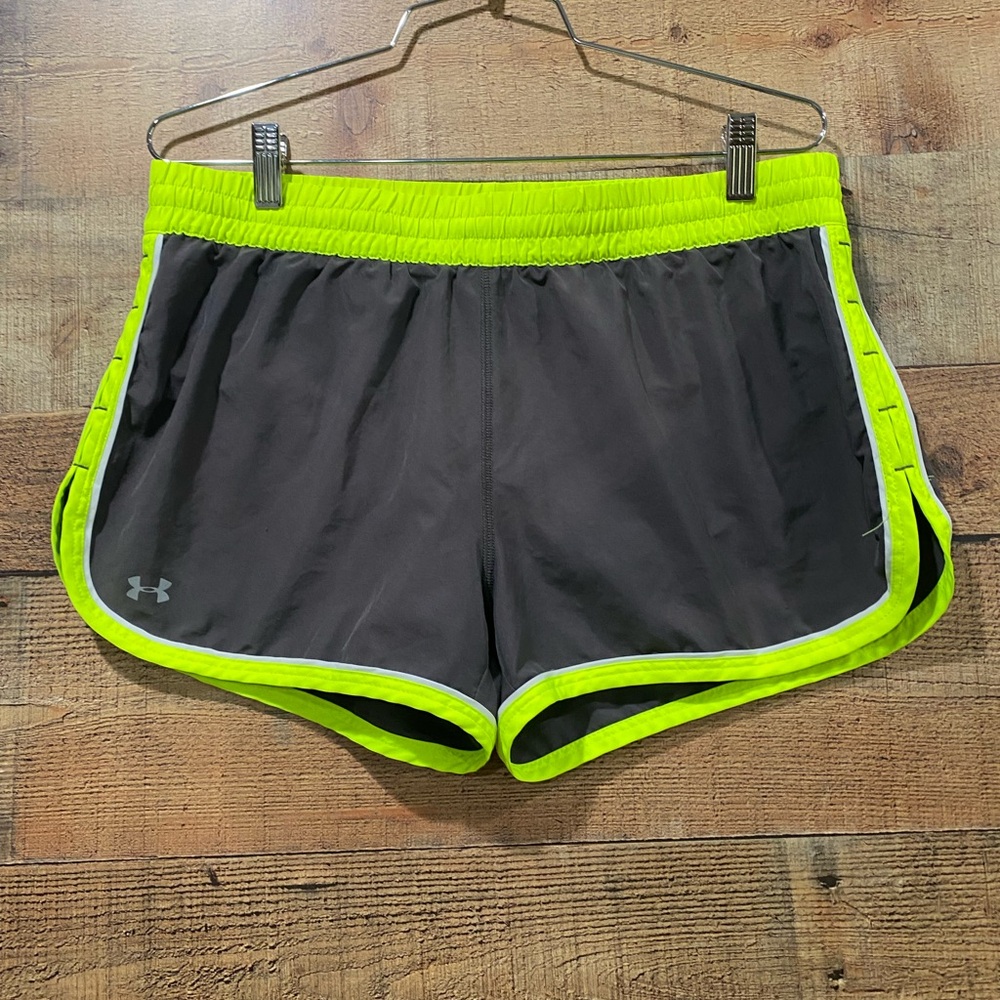 Under Armour Women’s Gray Running Performance Shorts Size Medium